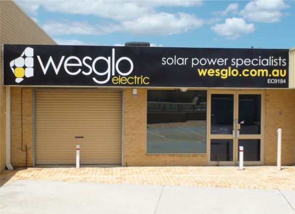 WesglowElectric_Signage-88-600-450-80